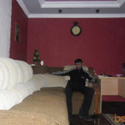  ,  Artur, 42