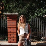  ,  Veronika, 26