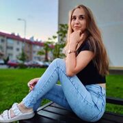  , 