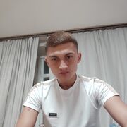  ,  Shoxrux, 22