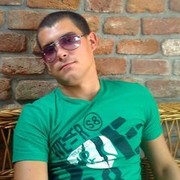  ,   Josy, 32 ,   