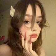  ,   Victoria, 22 ,   ,   
