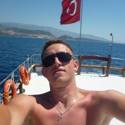  ,   Alex, 39 ,   