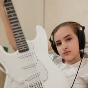  , 