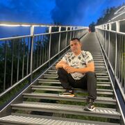  ,   Konstantin, 32 ,   ,   