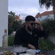  ,  Enes, 22