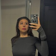  , 
