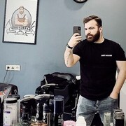  -,   Barber, 28 ,   ,   
