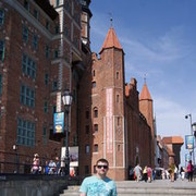  ,   Eduard, 49 ,  