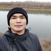  ,  Bekzhan, 29