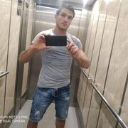 ,  Vania, 30