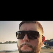  ,   Viktor, 36 ,   , 