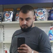 ,   Azizbek, 32 ,     