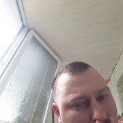  ,   Pavel, 35 ,   
