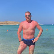  ,   Serge, 37 ,   