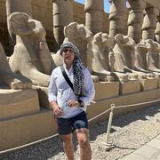  ,  Jimmi, 33