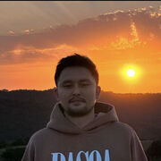  ,  Amir, 24