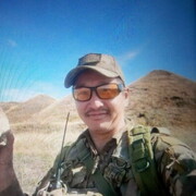  ,  Viktor, 39