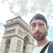  ,  Koba, 32