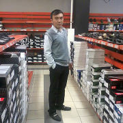  ,   Oybek, 43 ,   