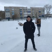  -,  Ali, 32