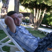  ,   Elnur, 40 ,  