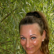  ,   Nika, 62 ,  