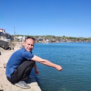  ,   Artem, 42 ,   ,   , c 