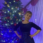  ,   Elena, 42 ,   c 