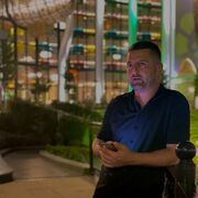  ,  Oktay, 32