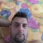  Jouy-en-Josas,   , 39