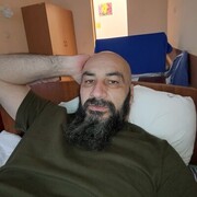    )))