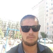 ,  Sergey, 33