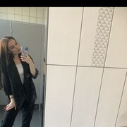  , 