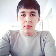  ,   Artur, 32 ,   ,   
