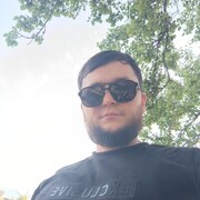  ,  Farrux, 31