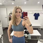  ,   Victoria, 32 ,   