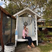  ,   Linda, 33 ,   ,   , c 