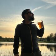  ,   Denis, 33 ,   ,   