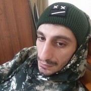 ,   Karlen, 32 ,   ,   