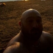  ,  Ali, 37