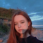  ,   JULIA, 22 ,  