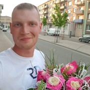  ,  Sergejs, 33