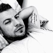  ,   Geri, 32 ,   ,   