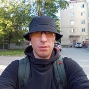  ,   Sergei, 40 ,   