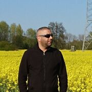  ,   Amir, 39 ,   ,   