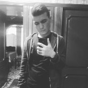  ,  Azizjon, 25