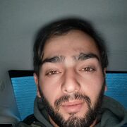  ,  Nika, 28