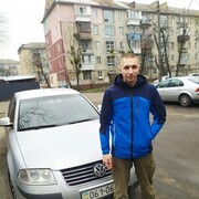  ,  Leonid, 25