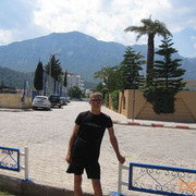  ,   Atrjom, 40 ,     , c 